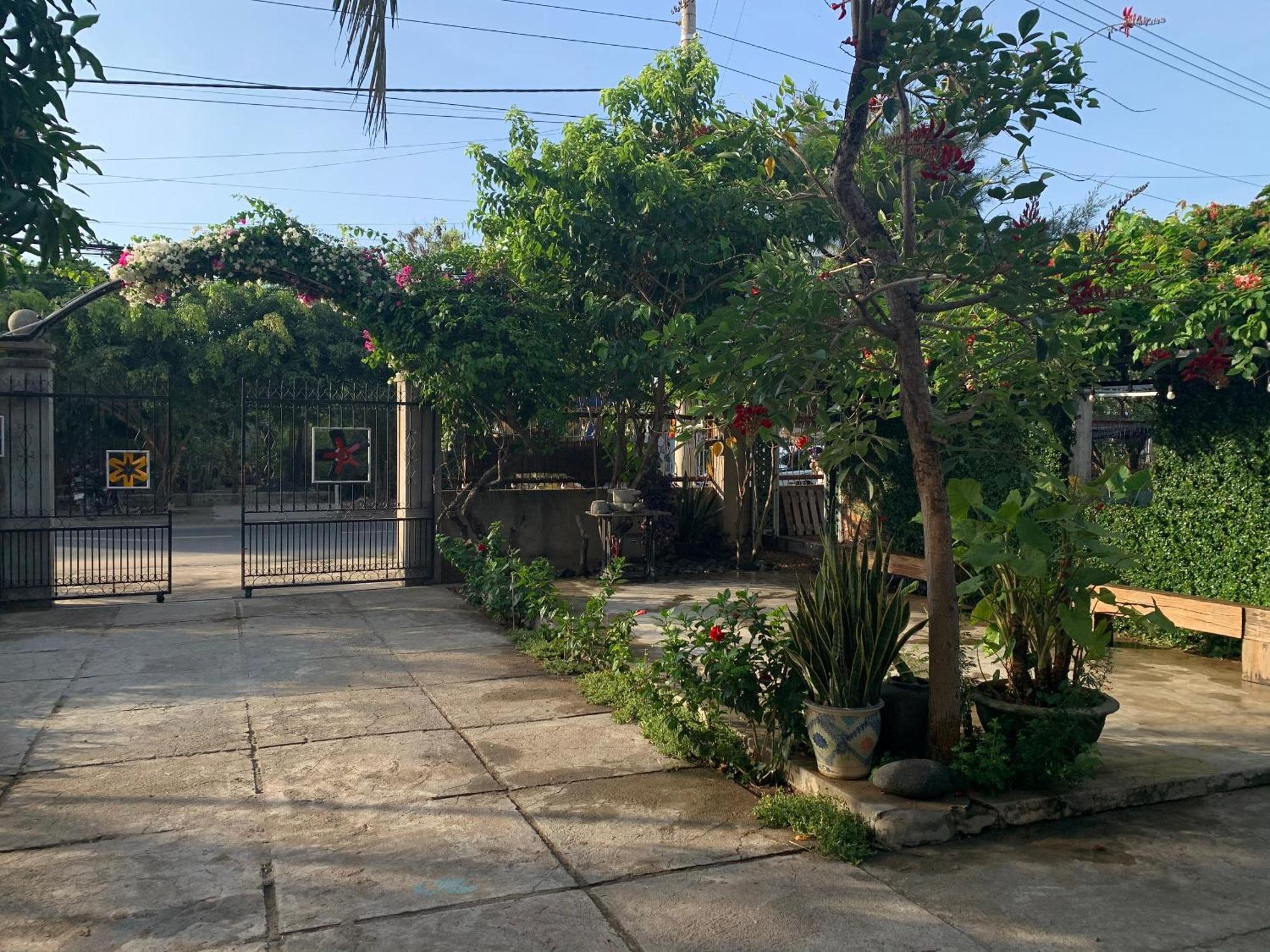 Yellow Farm Homestay Dong Tac Екстериор снимка